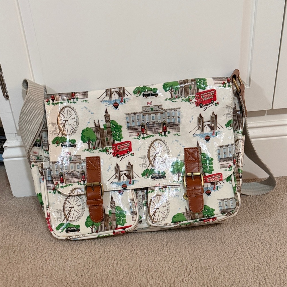 London Messenger Bag